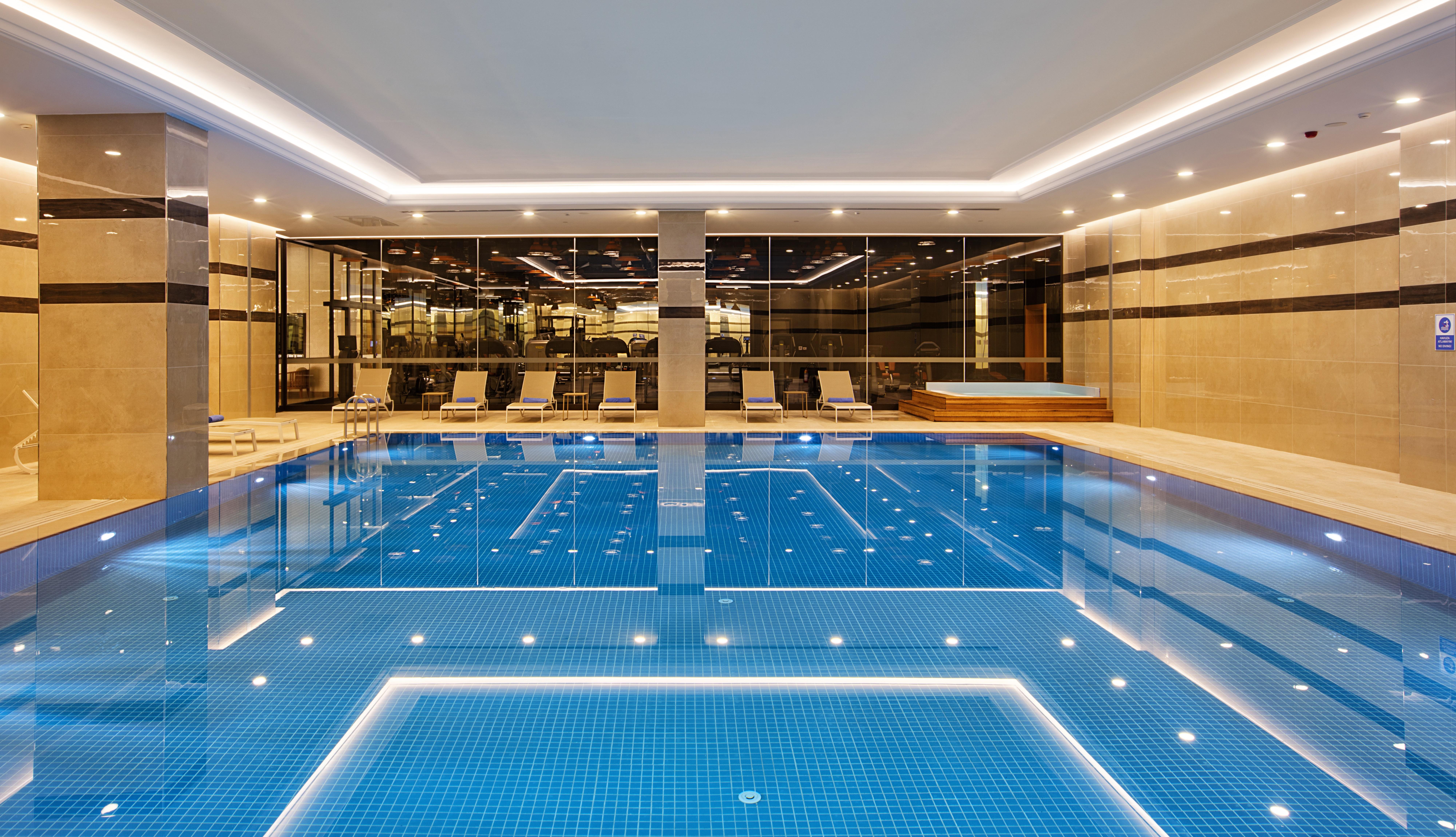 فندق أوتمانز لايف ديلوكس اسطنبول المظهر الخارجي الصورة The swimming pool at the hotel